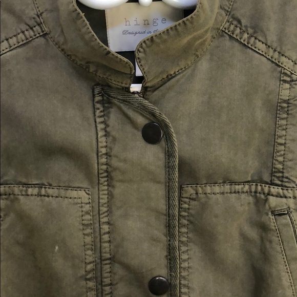 Utility vest - Picture 3 of 4